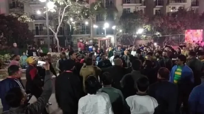 Coercion with women for selfies, chaos at New Year's parties, fights when protested