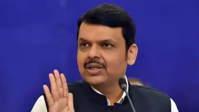 Fools do not need to answer, Fadnavis lashed out at Sanjay Raut