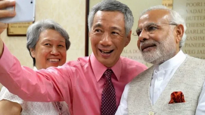 Prime Minister Narendra Modi and Prime Minister of Singapore Lee Hsien Loong