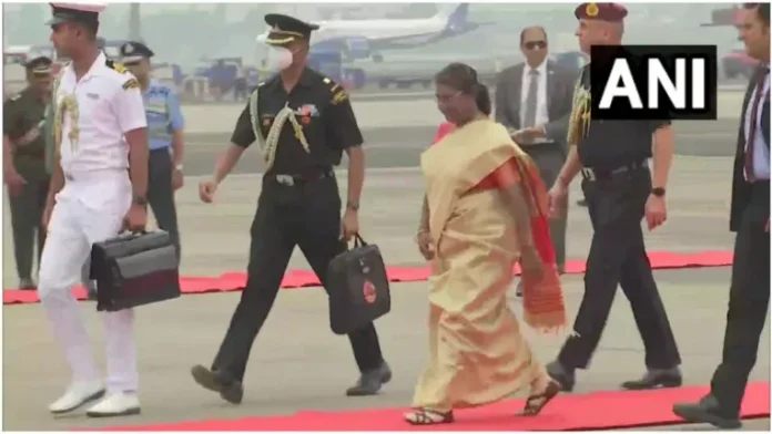 President Draupadi Murmu arrived here on Monday for a two-day visit to West Bengal