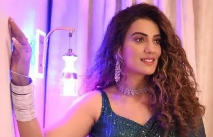 Exclusive | Akshara Singh said on news of MMS leak - He wants me to become another Akanksha Dubey?