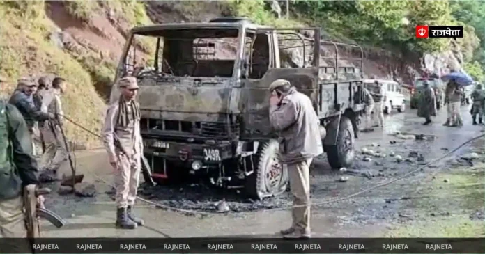An Army truck caught fire due to the likely use of grenades by unidentified terrorists in Poonch | Photo