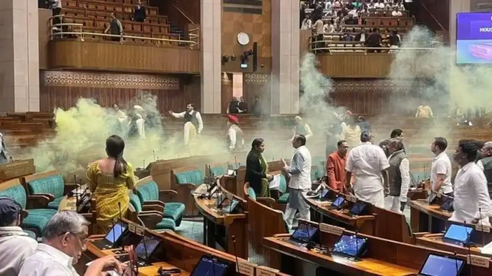Major lapse in Parliament security, people entered Lok Sabha and released tear gas